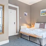 Mucky Duck House - Central- By Brighton Holiday Lets